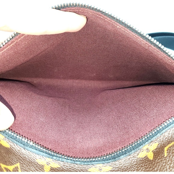 Vintage Louis Vuitton Laptop Bag🤎 - Picture 3 of 14